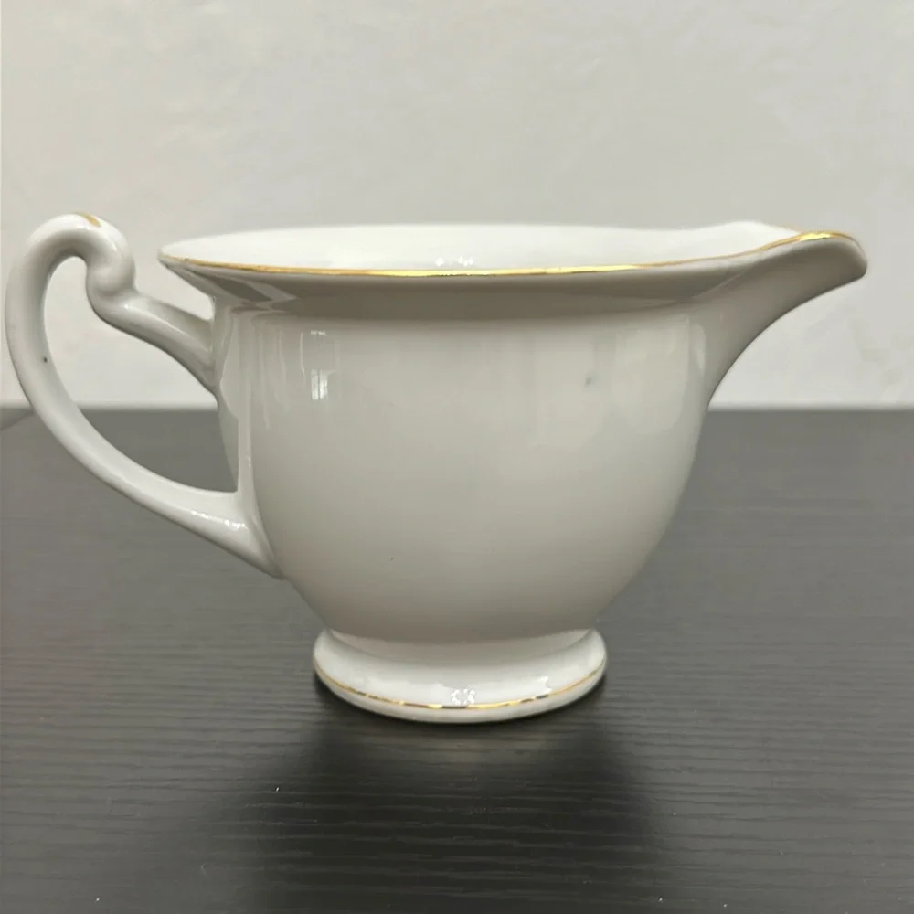 ❤️ YAMAKA DM Floral Porcelain Vintage Creamer Pitcher